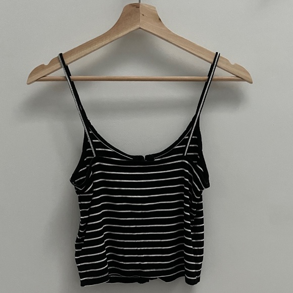 AMERICAN EAGLE Black White Striped Ribbed Hook Eye Clasp Tank Top - Picture 2 of 4